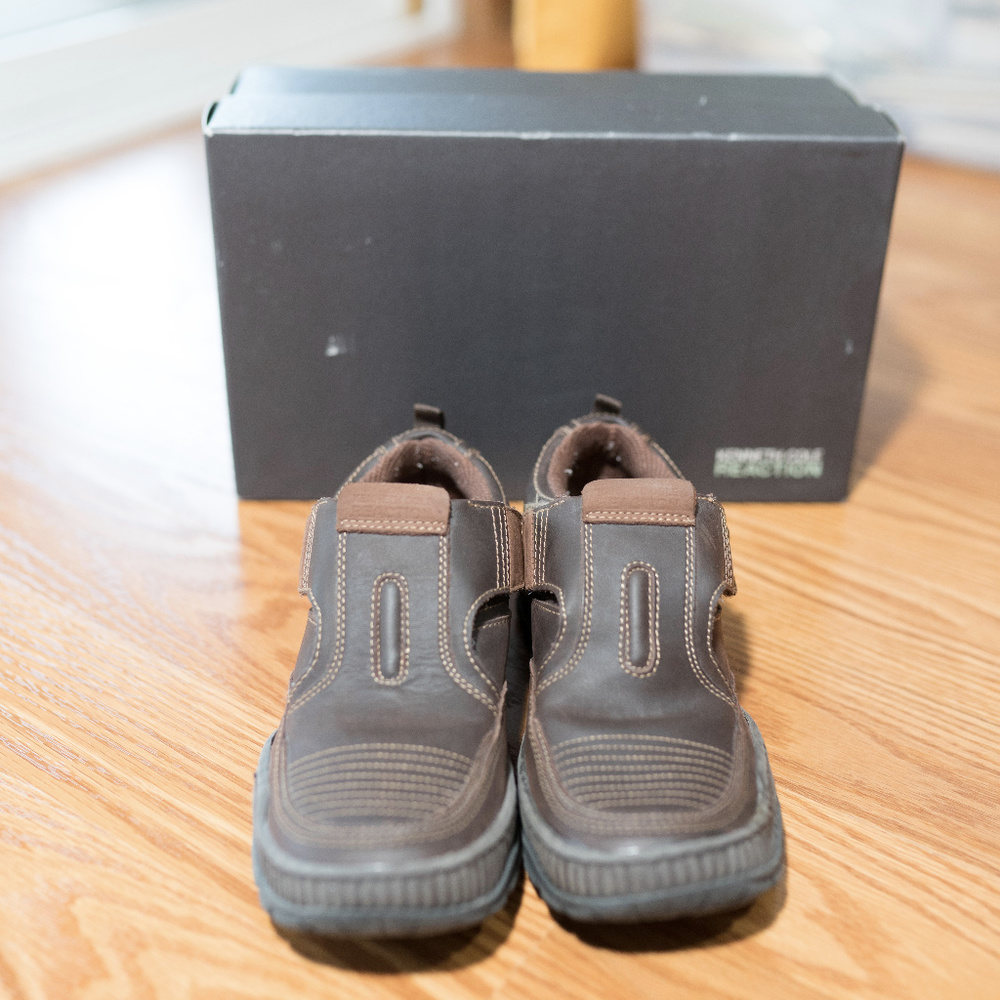 Kenneth Cole Reaction Brown Slip-On Boy Sz 2 Youth